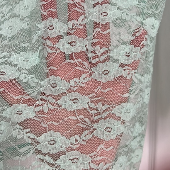 🆕Mudd, lace top, Size M - Picture 3 of 7